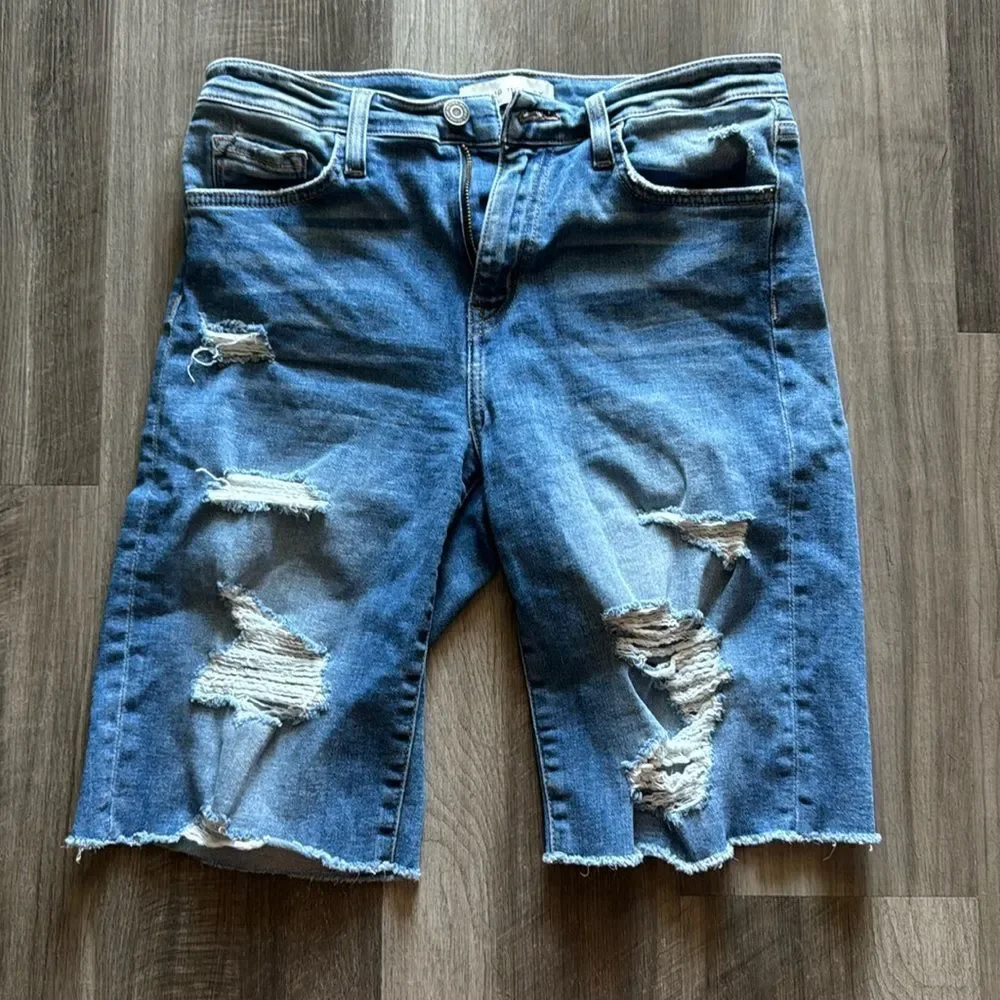 Size 27 Flying Monkey bermudas - Picture 1 of 4